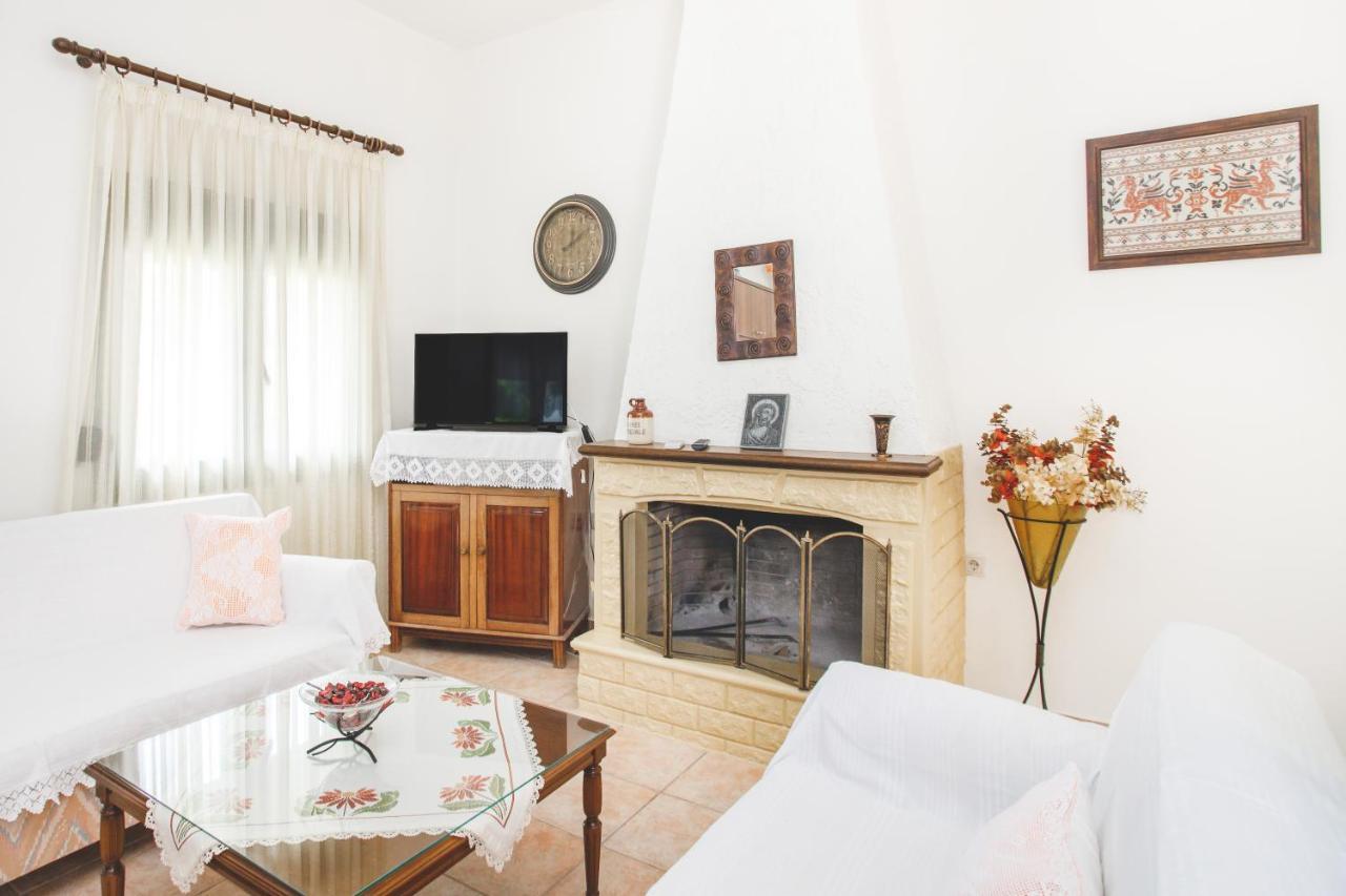 Froso's Apartment *